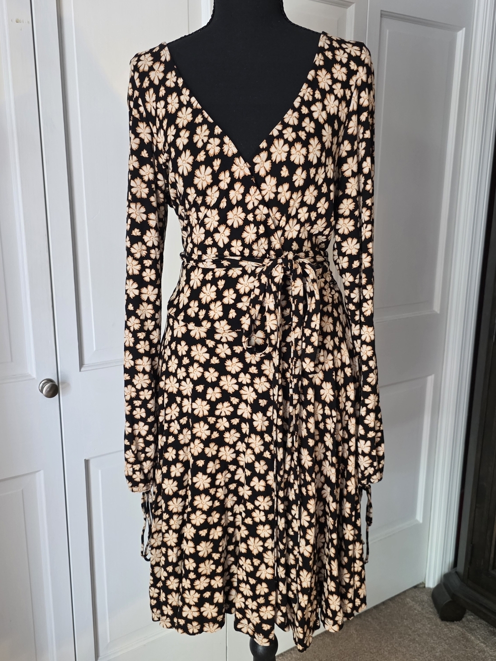 Free People Black Floral Wrap Dress Long Sleeve Boho Mini Dress Large - Picture 2 of 6